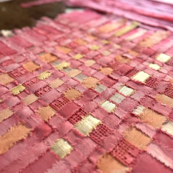En färgglad kudde som består av äldre, vackra textilier. Här har olika tyger handfärgats för att ge liv och effekt till designen. Finns enbart i tre exemplar.